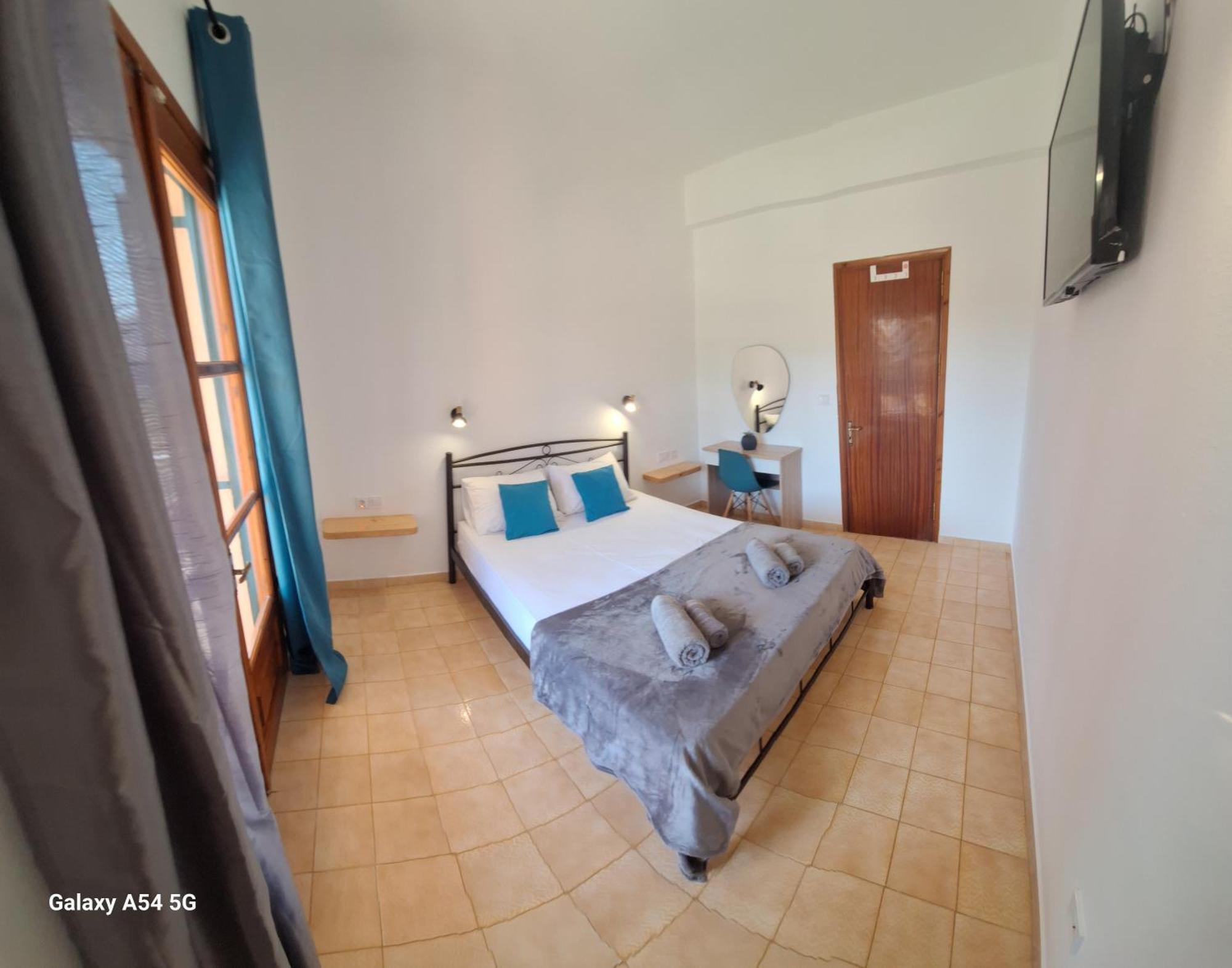 Gregory-Vassilis Apartments Dassia  Eksteriør billede