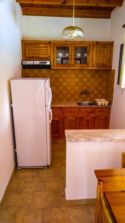 Gregory-Vassilis Apartments Dassia  Eksteriør billede
